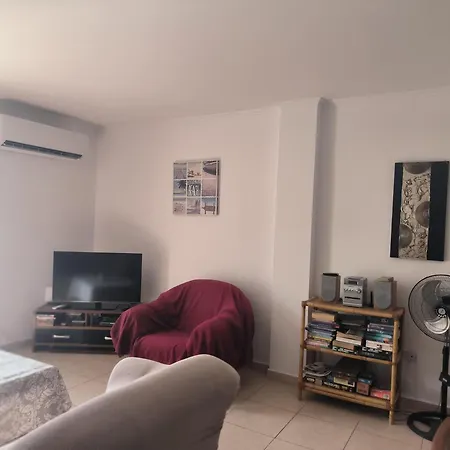 Apartment 3 Bedroom Affordable In With Communal Pool Oroklini
