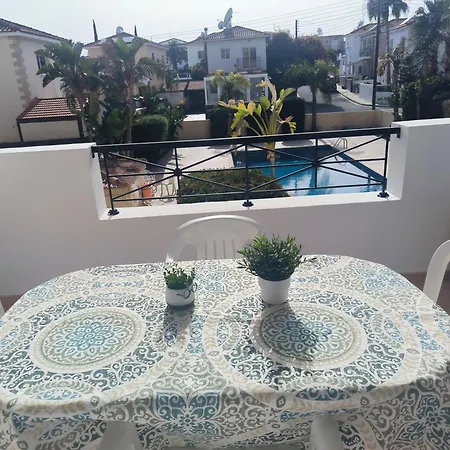 3 Bedroom Affordable In With Communal Pool Apartment *