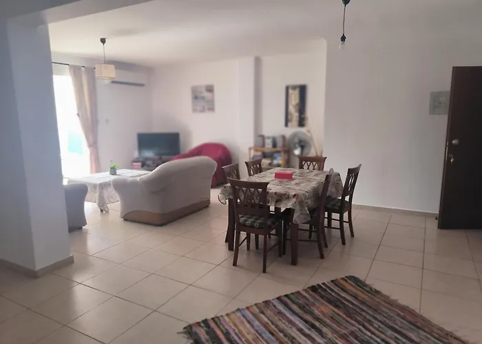 3 Bedroom Affordable In With Communal Pool Appartamento Voroklini