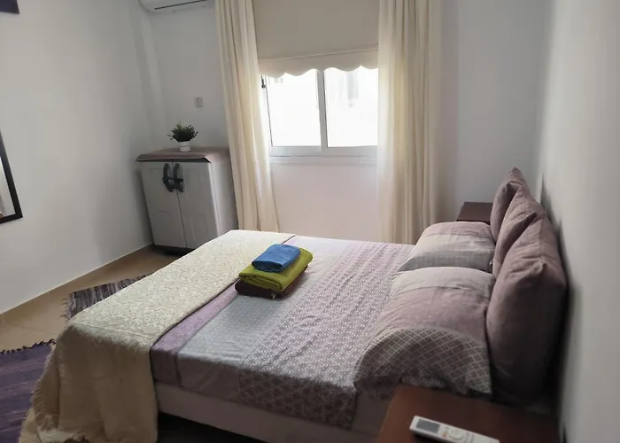 Appartamento 3 Bedroom Affordable In With Communal Pool