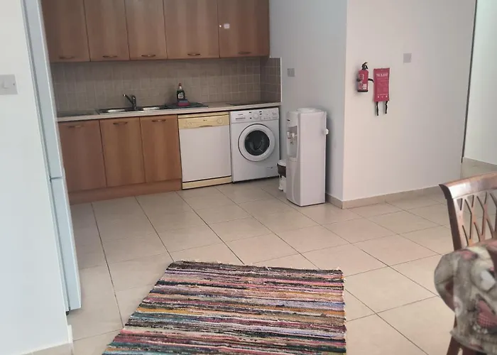 3 Bedroom Affordable In With Communal Pool Appartamento *