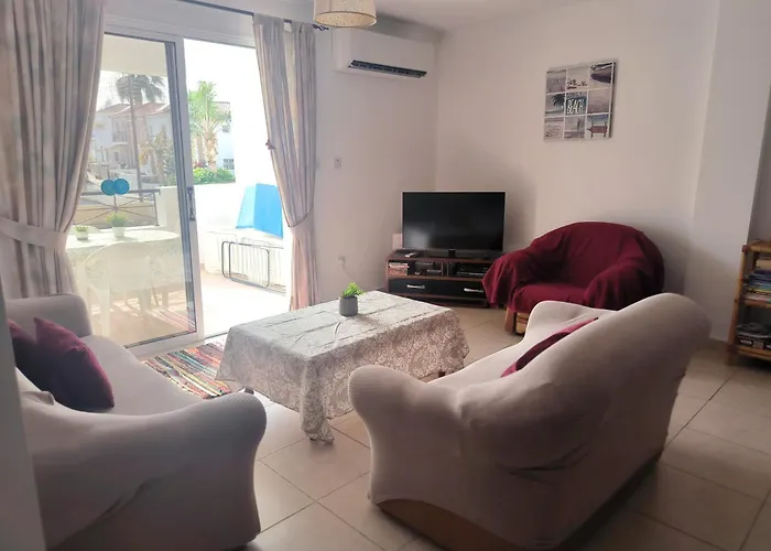 3 Bedroom Affordable In With Communal Pool Voroklini
