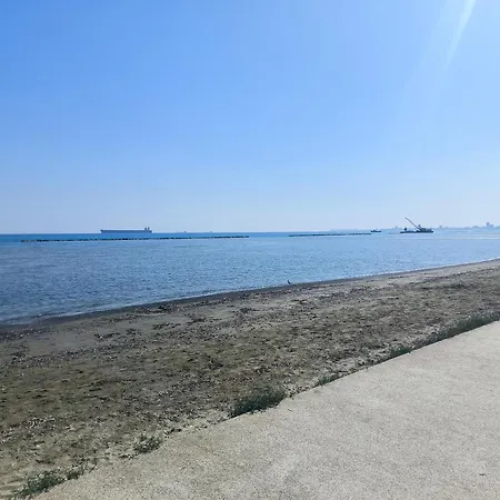 3 Bedroom Affordable In With Communal Pool Apartamento *