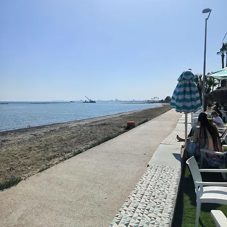 3 Bedroom Affordable In With Communal Pool Apartamento Oroklini