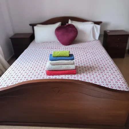 Διαμέρισμα 3 Bedroom Affordable In With Communal Pool