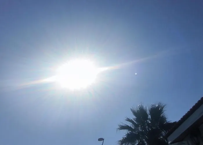 3 Bedroom Affordable In With Communal Pool Apartmán Voroklini