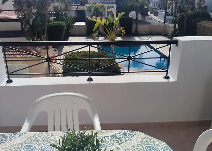Apartmán 3 Bedroom Affordable In With Communal Pool